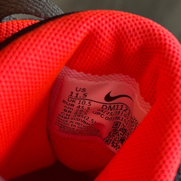 NEW LeBron Witness 7 'Bright Crimson Alligator' - Picture 6 of 7